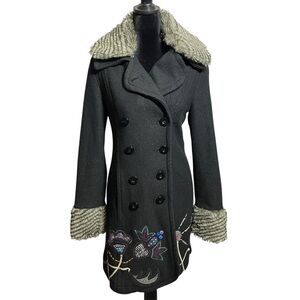 Desigual double-breasted wool blend coat with faux-fur collar embroidered